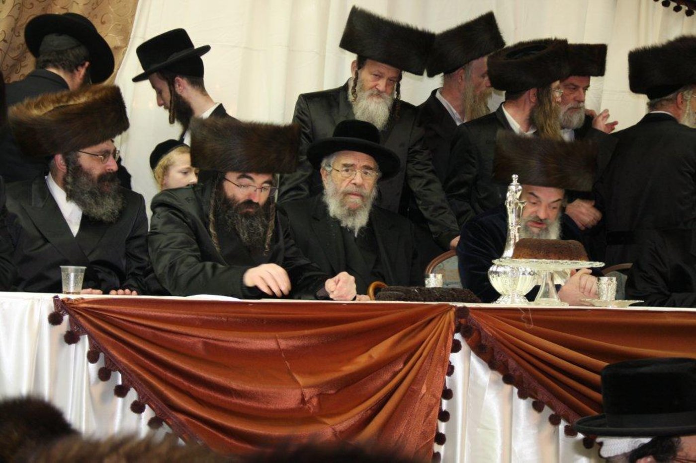 תיעוד ראשון: שמחת חתונת בית לעלוב