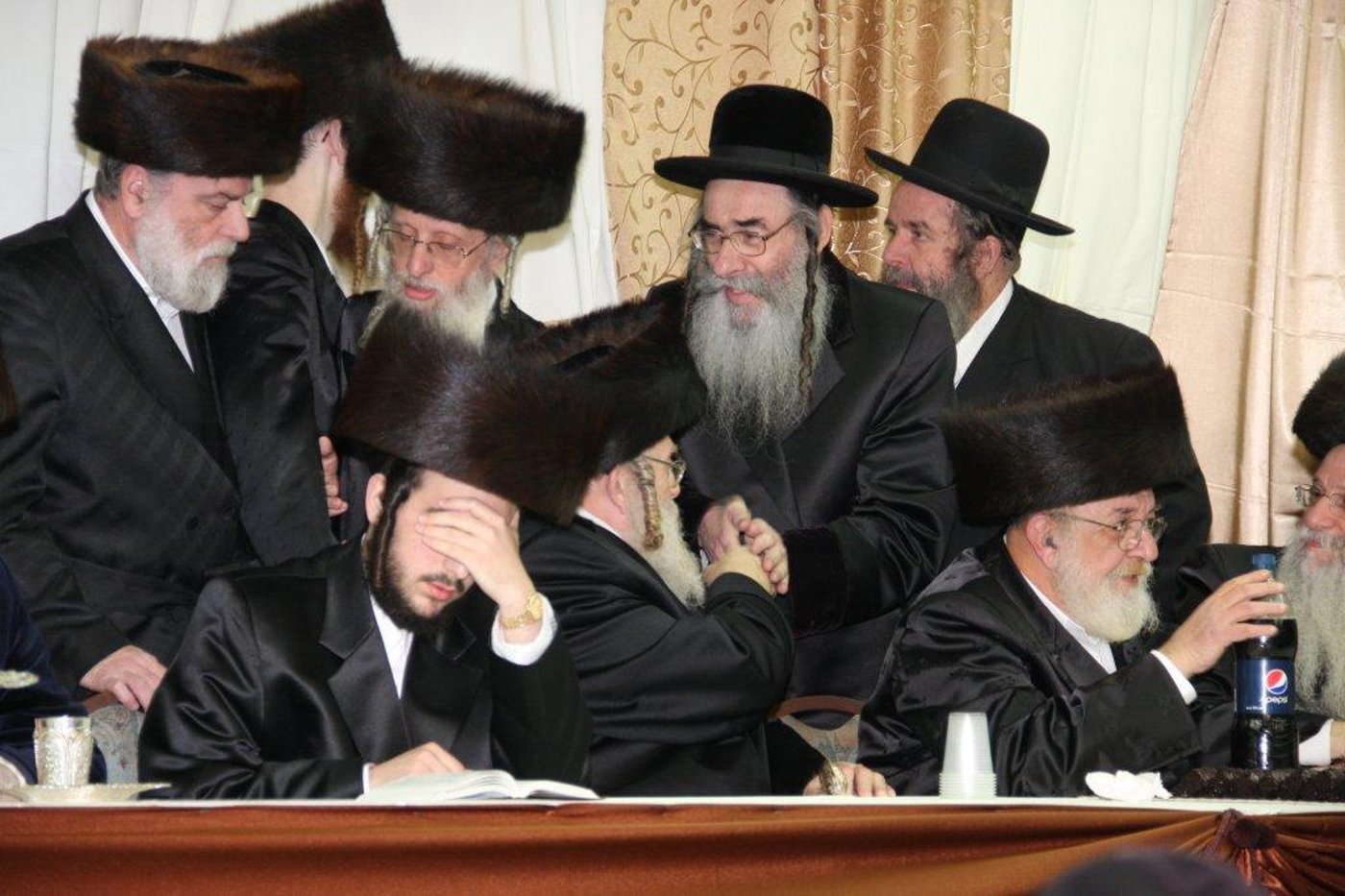 תיעוד ראשון: שמחת חתונת בית לעלוב