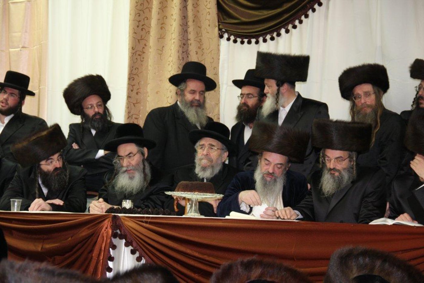 תיעוד ראשון: שמחת חתונת בית לעלוב