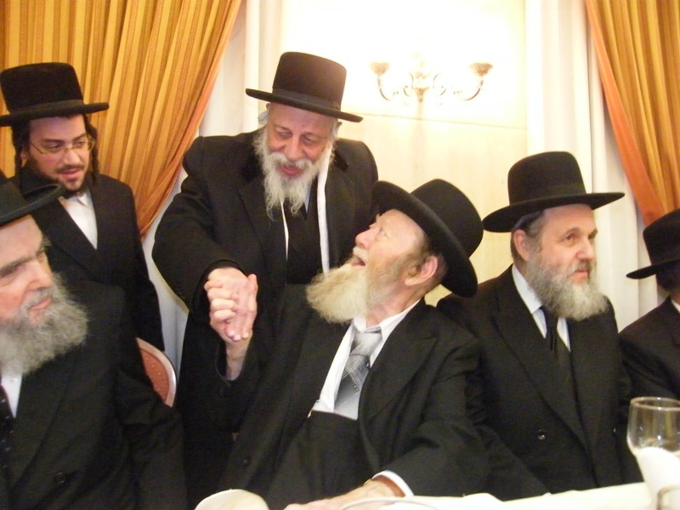 במלאות ה'שבעה' לרבי ניסן אהרן טיקוצינסקי: גלריית תמונות מחייו