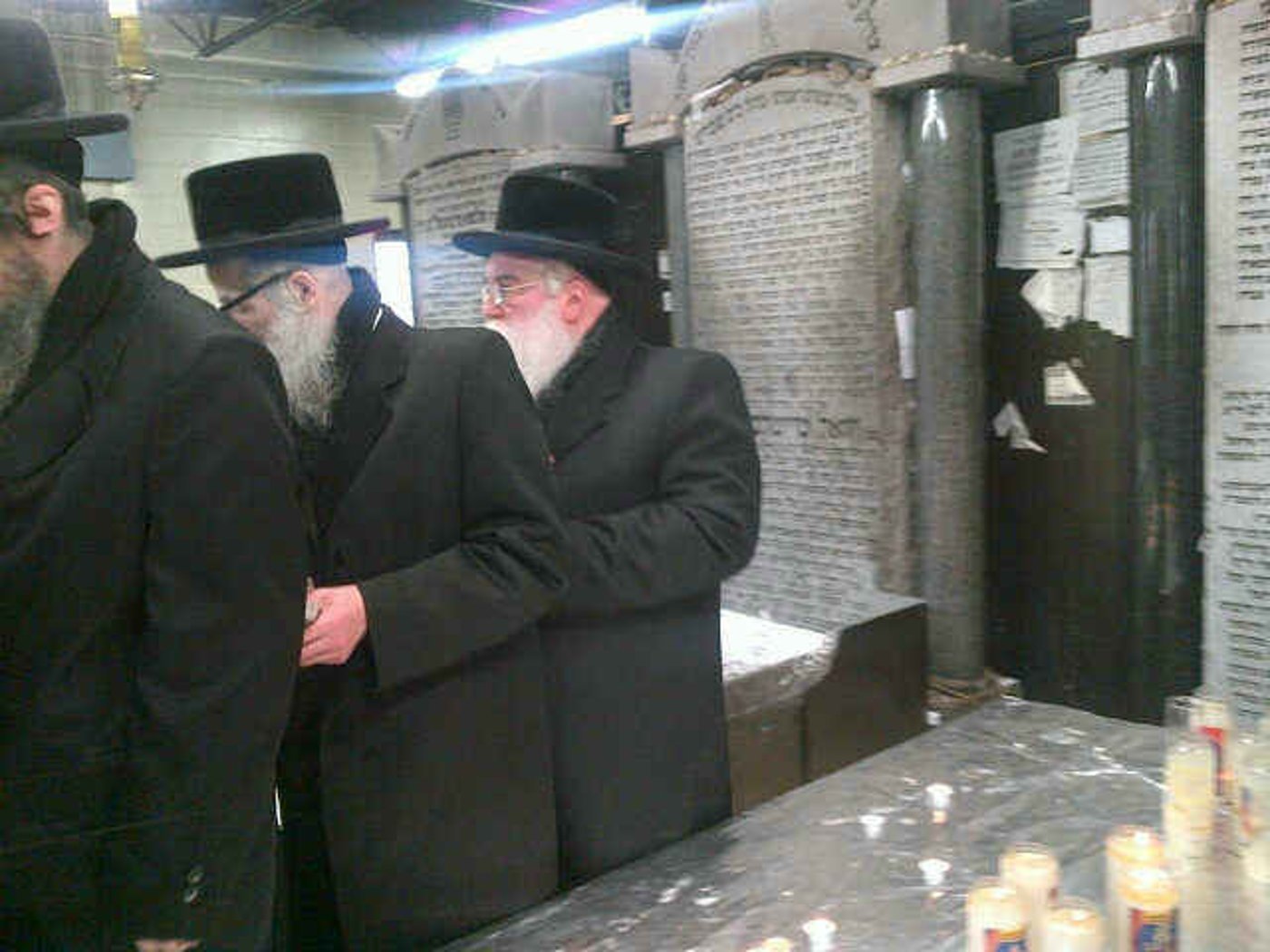 לאחר 30 שנות נתק; בעלזא מבקשים סליחה מסאטמר