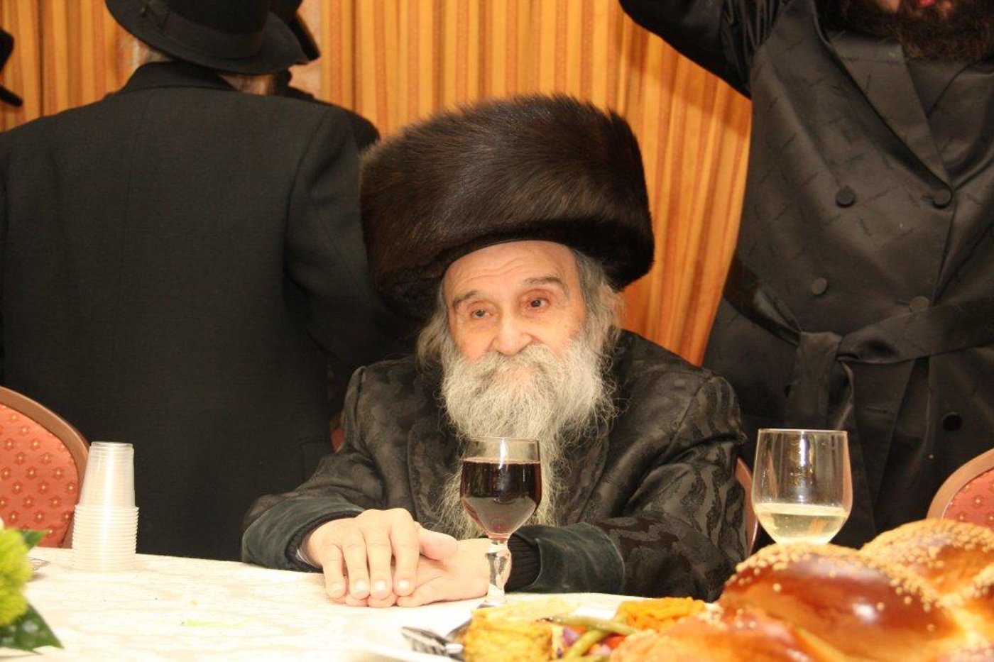 הכל נשאר במשפחה: חתונת הנינים לבית ויז'ניץ
