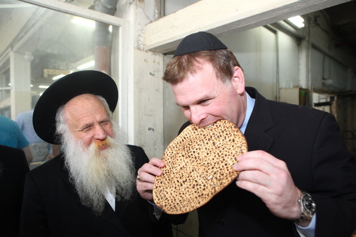 בביקור בכפר-חב"ד: שר החוץ הקנדי חשף את צביעות העולם