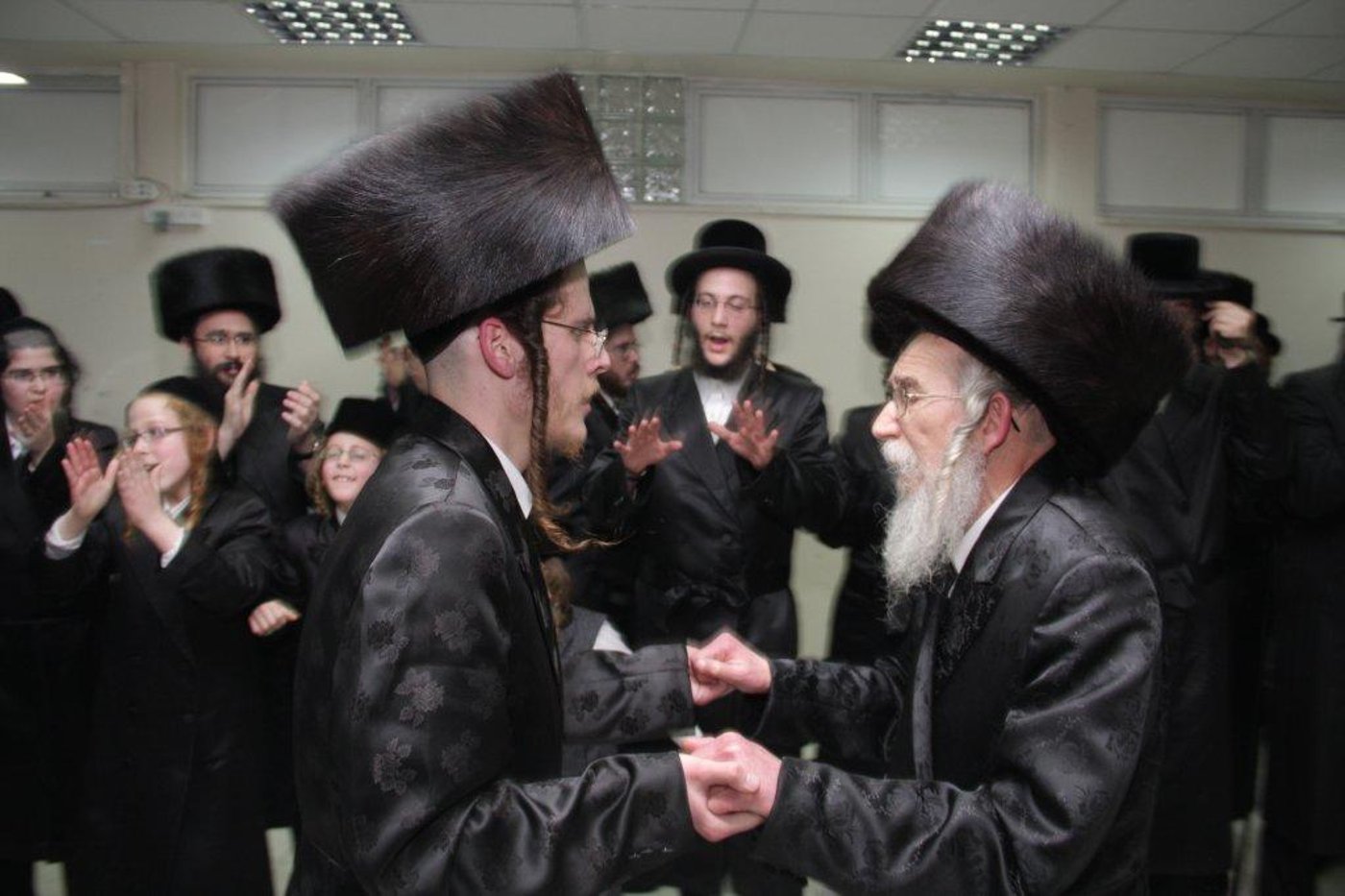 צפו בגלריה: ‏‏שמחת הפורשפיל בחצרות גורליץ פשוורסק