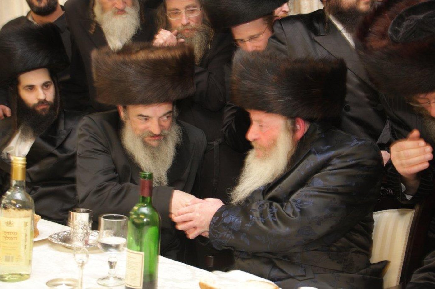 צפו בגלריה: ‏‏שמחת החתונה בחצר לעלוב