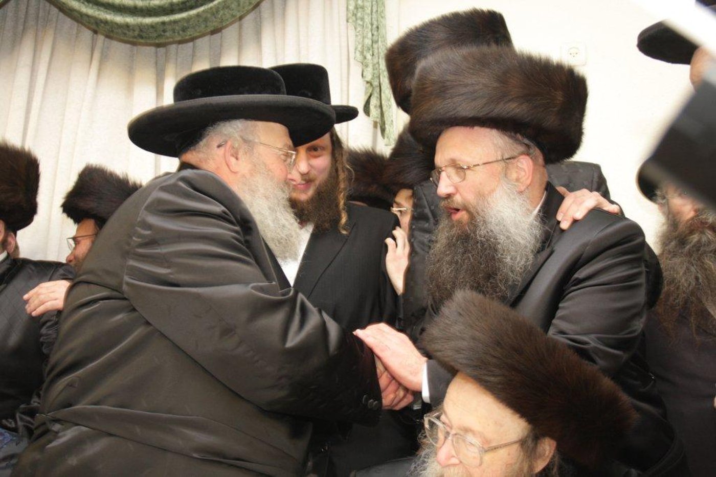צפו בגלריה: ‏‏שמחת החתונה בחצר לעלוב