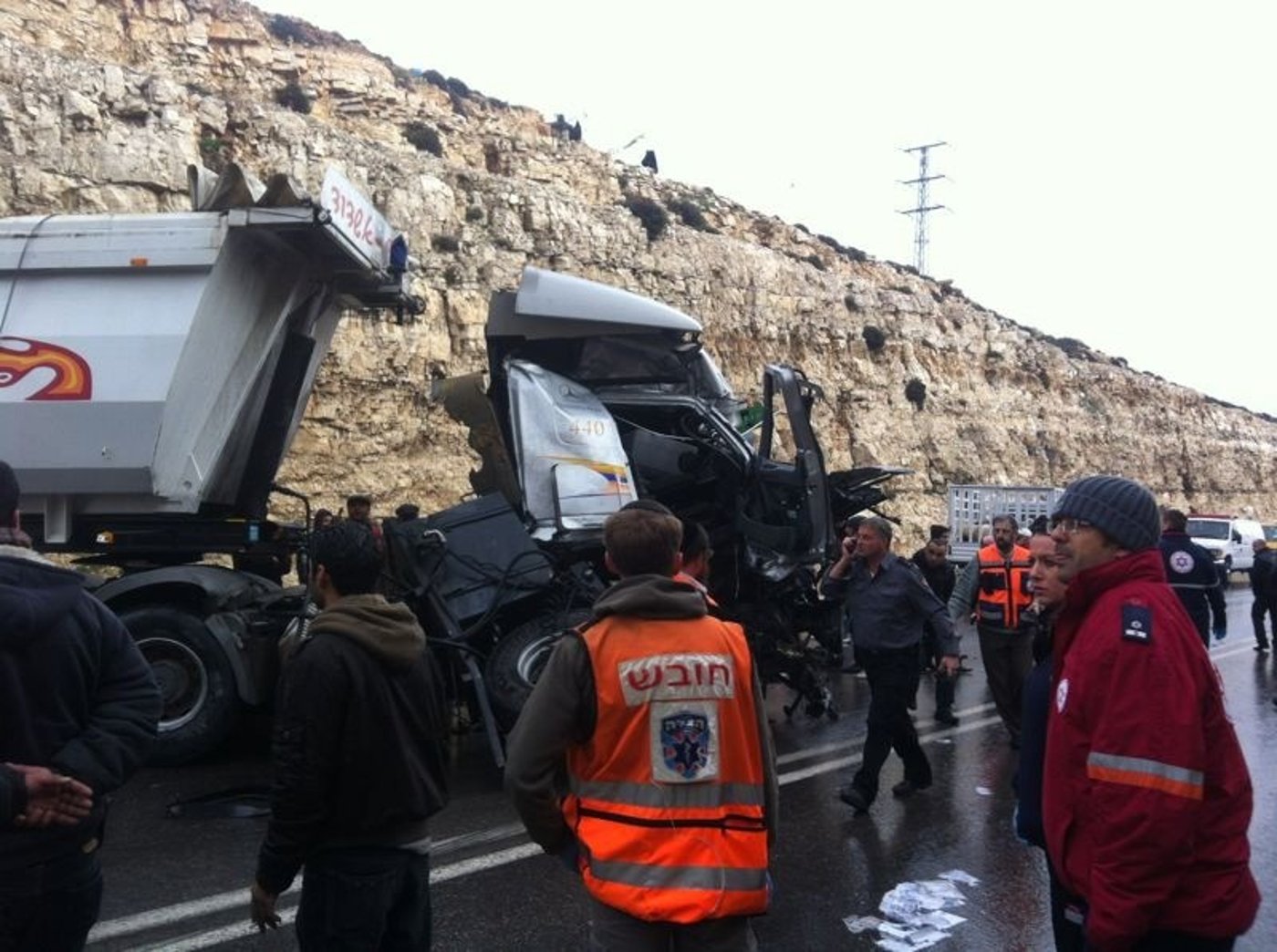 7 ילדים פלסטינים נהרגו בהתהפכות אוטובוס