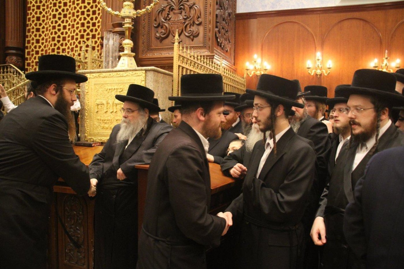 שמחה בבעלזא: נכד האדמו"ר סגר ווארט