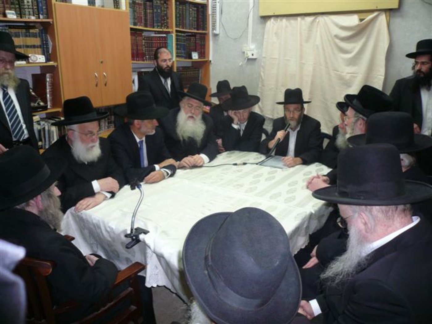 ישי לצד גפני: תמונות מהכינוס ההיסטורי