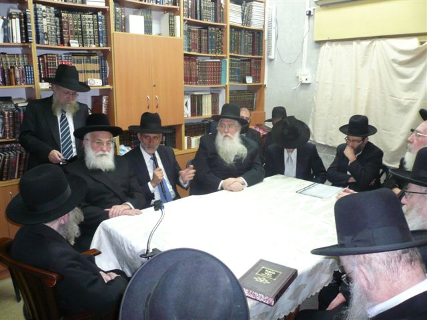 ישי לצד גפני: תמונות מהכינוס ההיסטורי