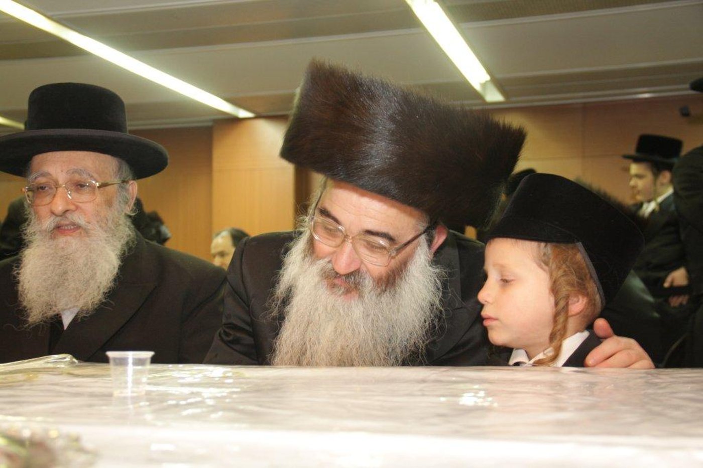 גלריה: חתונת נכדת האדמו"ר מנדבורנה