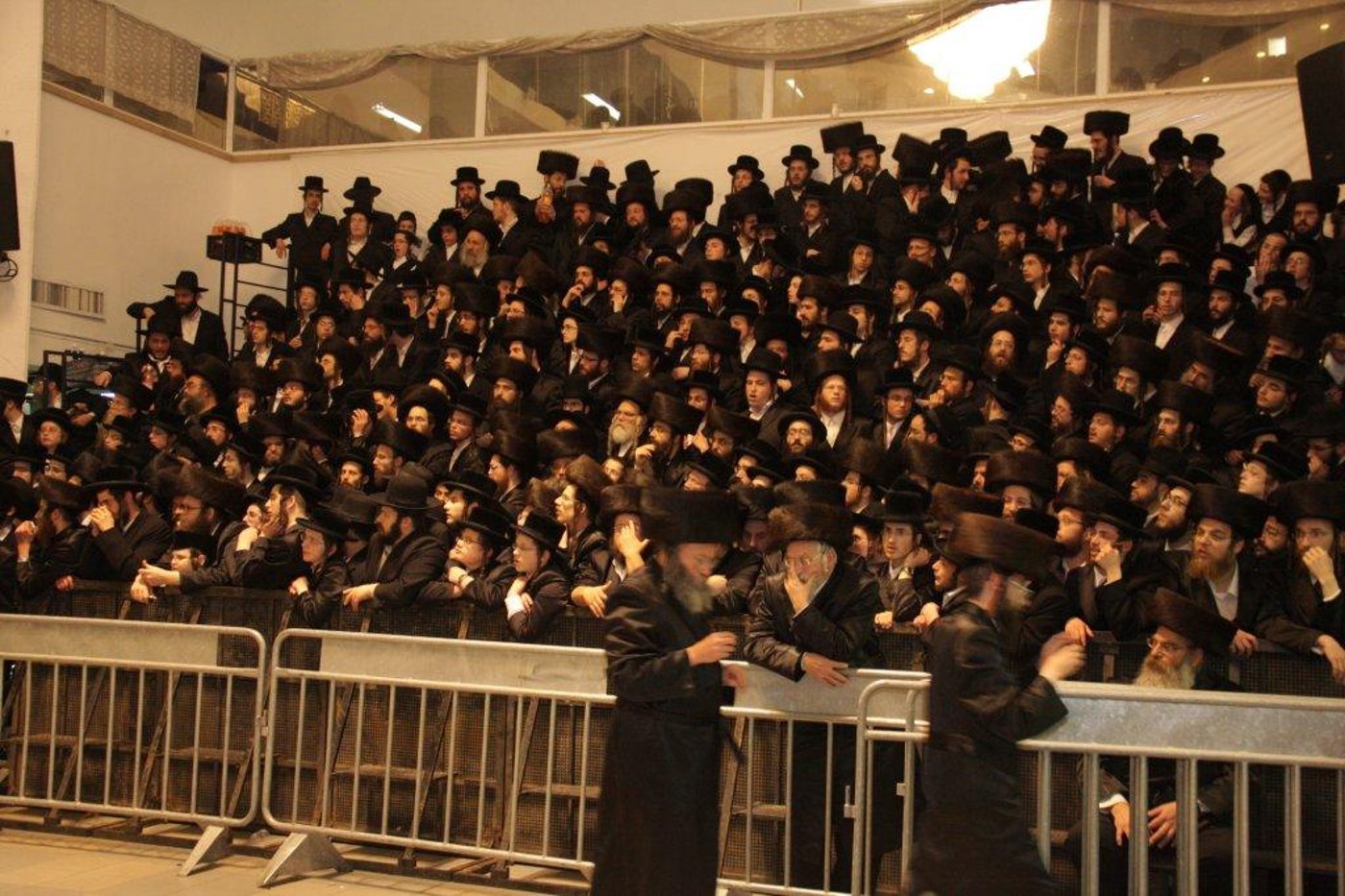 גלריה: חתונת נכדת האדמו"ר מנדבורנה