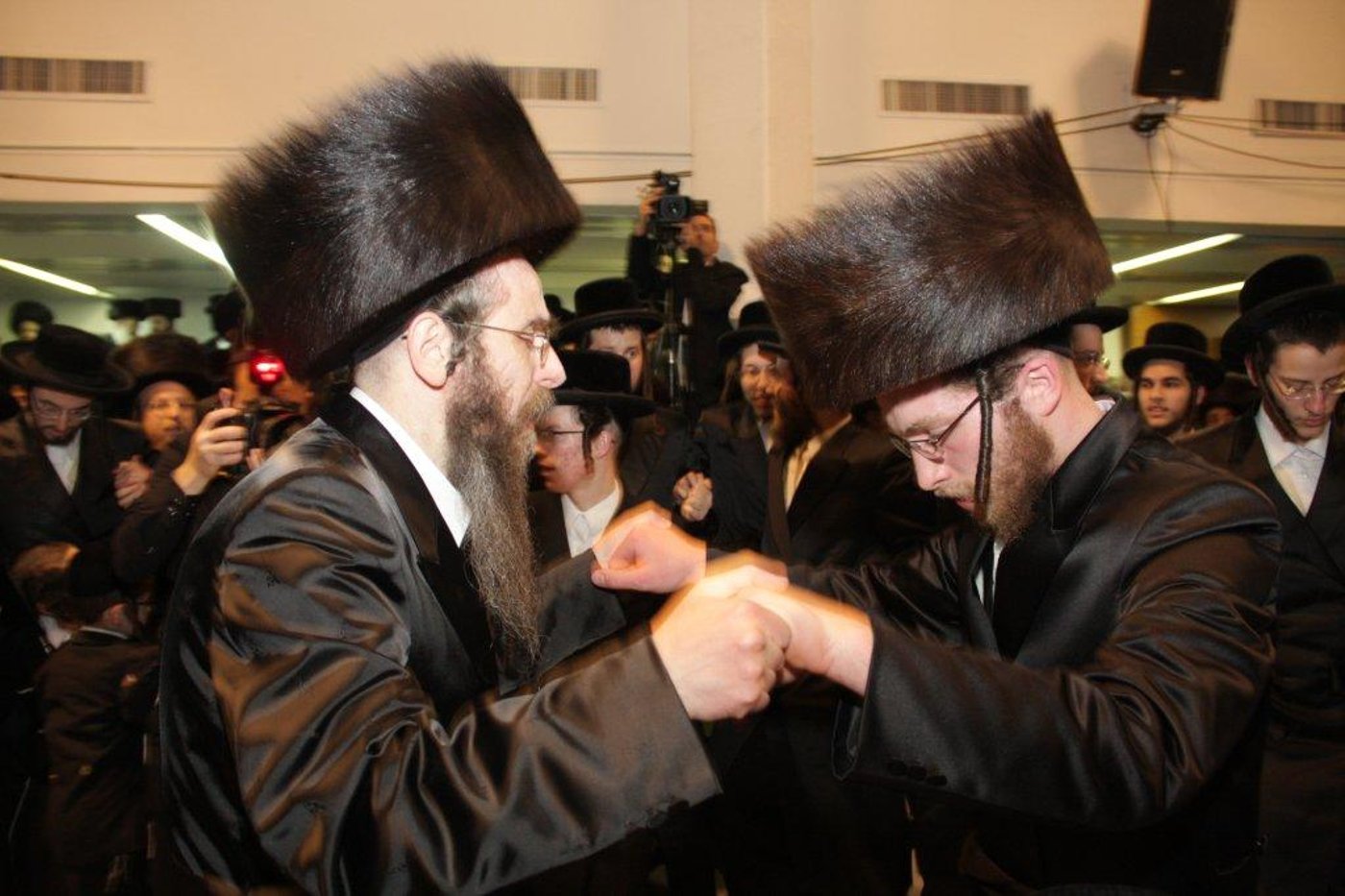 גלריה: חתונת נכדת האדמו"ר מנדבורנה