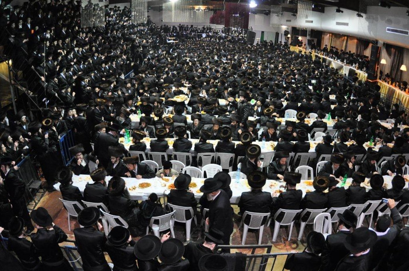 גלריית ענק: שמחת בית בעלזא-מכנובקא