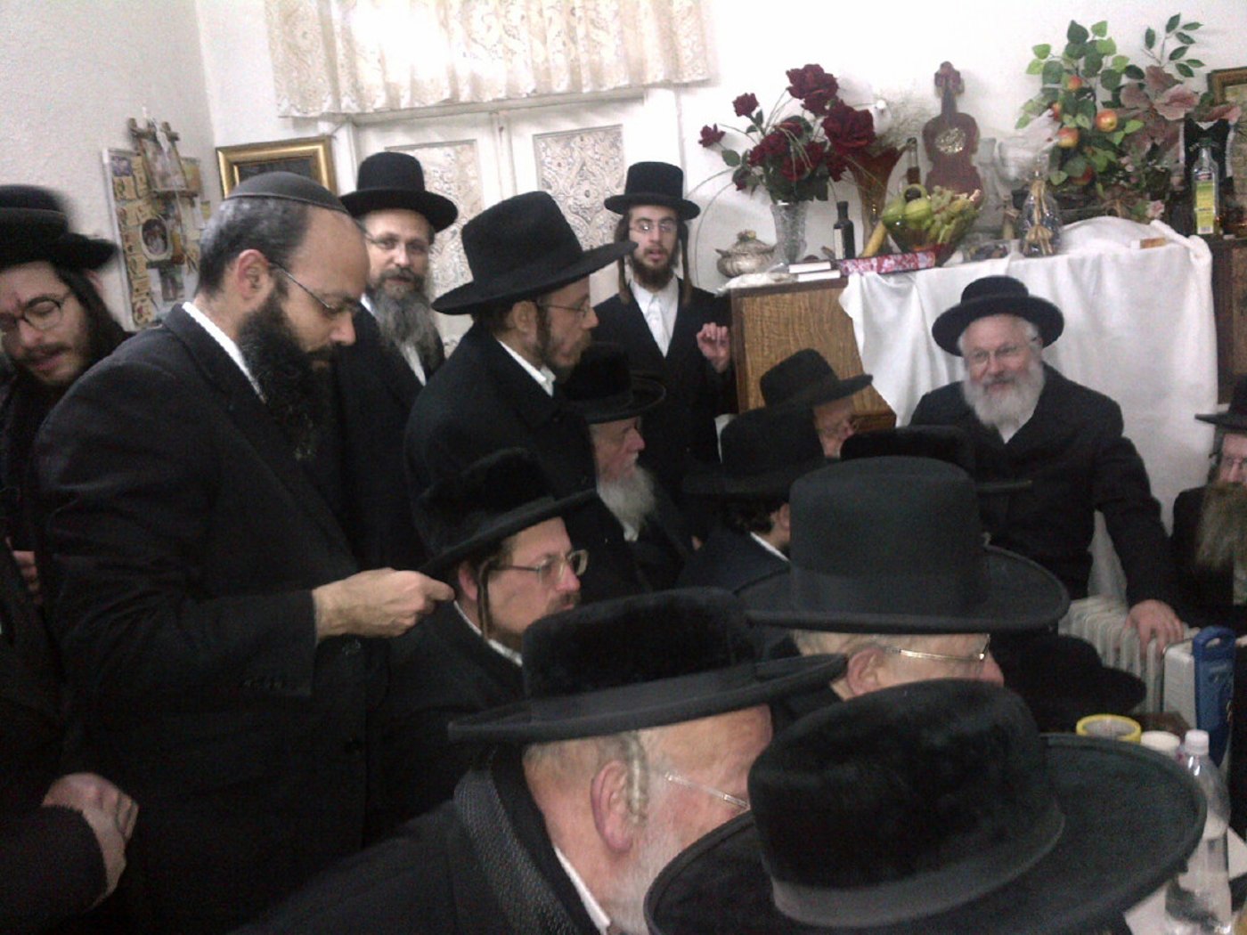 אדמו"רים, רבנים ואישי ציבור מנחמים את משפחת גרוסמן