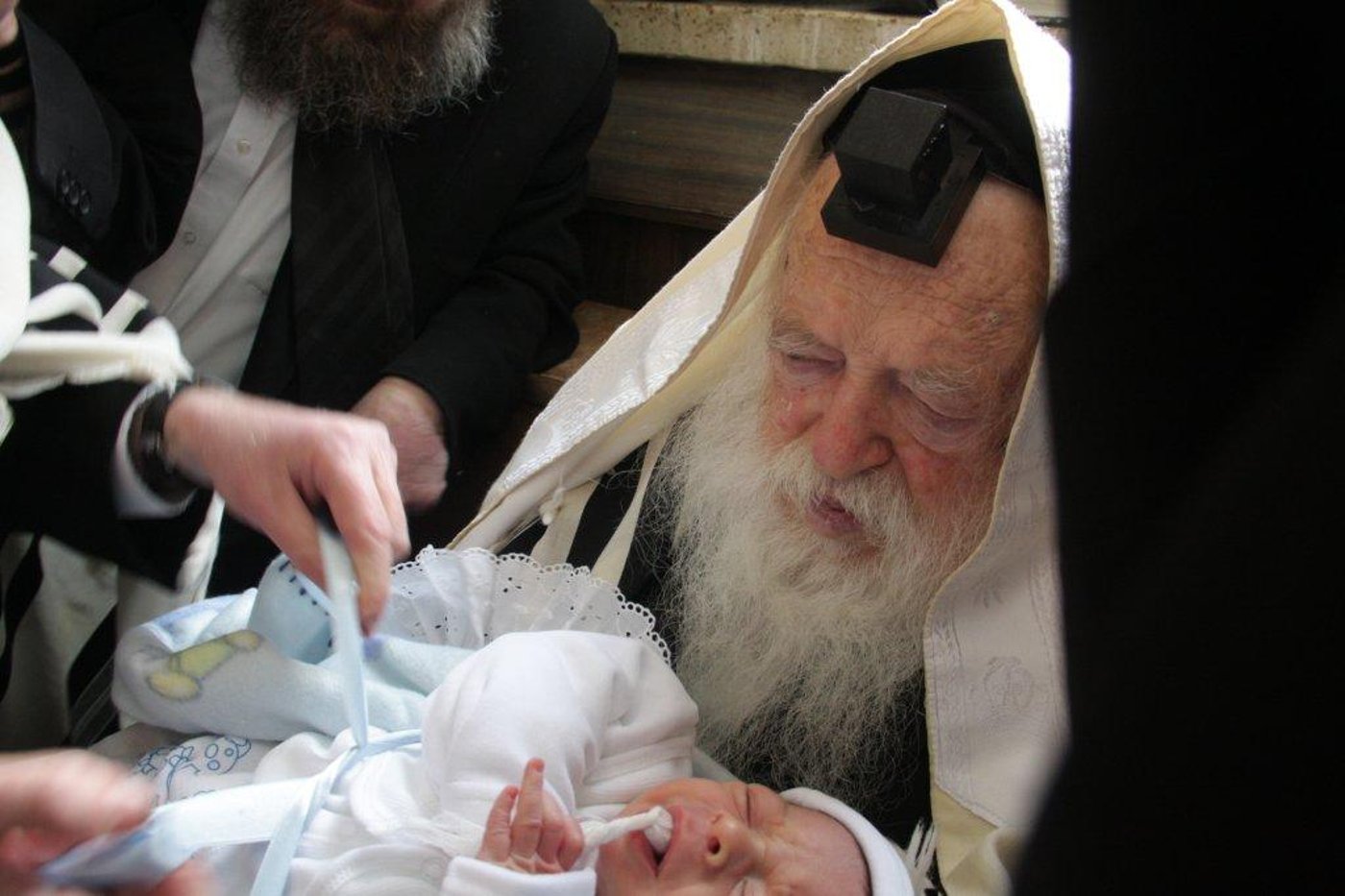 לאחר קריאת המגילה: ברית לנין גדולי ישראל