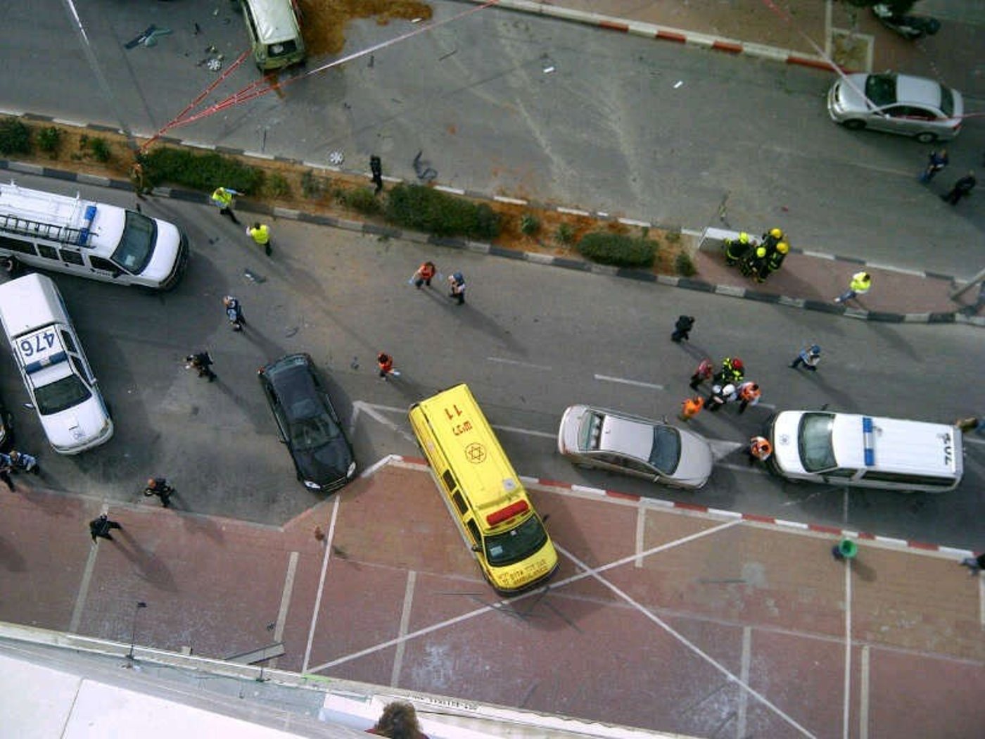 אש בדרום: פגיעה ישירה בעיר אשדוד, הטילים הגיעו לגדרה