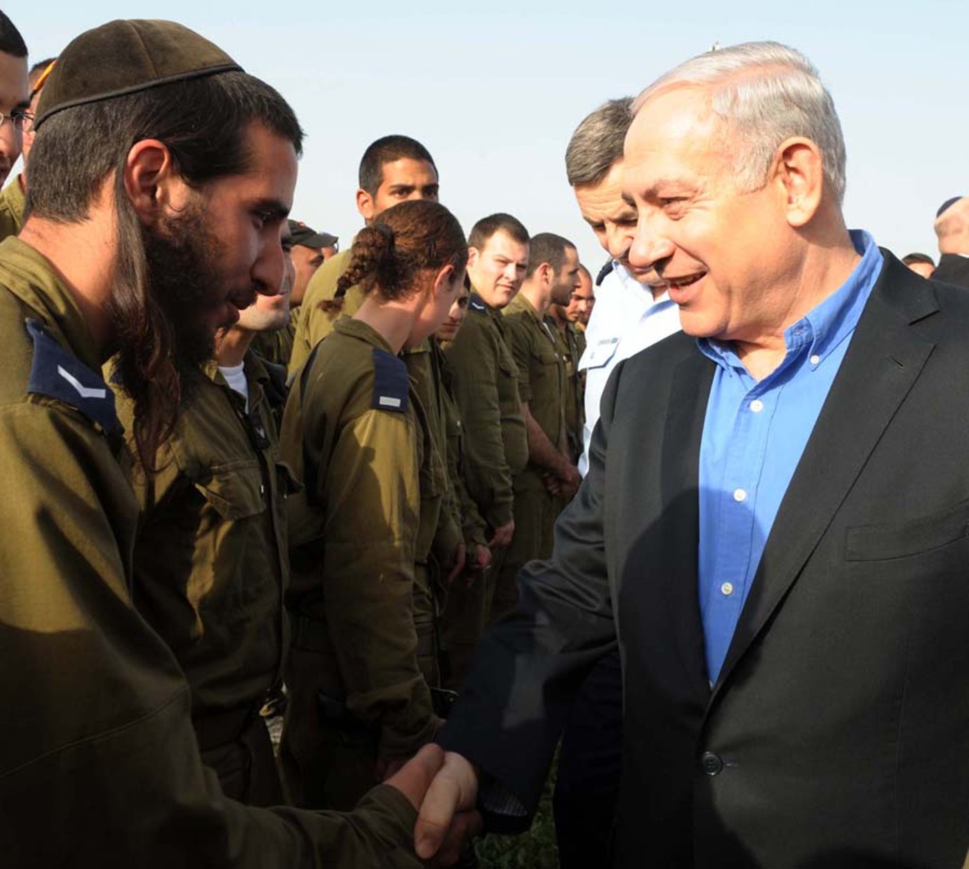 200 טילים שוגרו לעבר ישראל; ארה"ב קוראת לצדדים להפסיק התקיפות