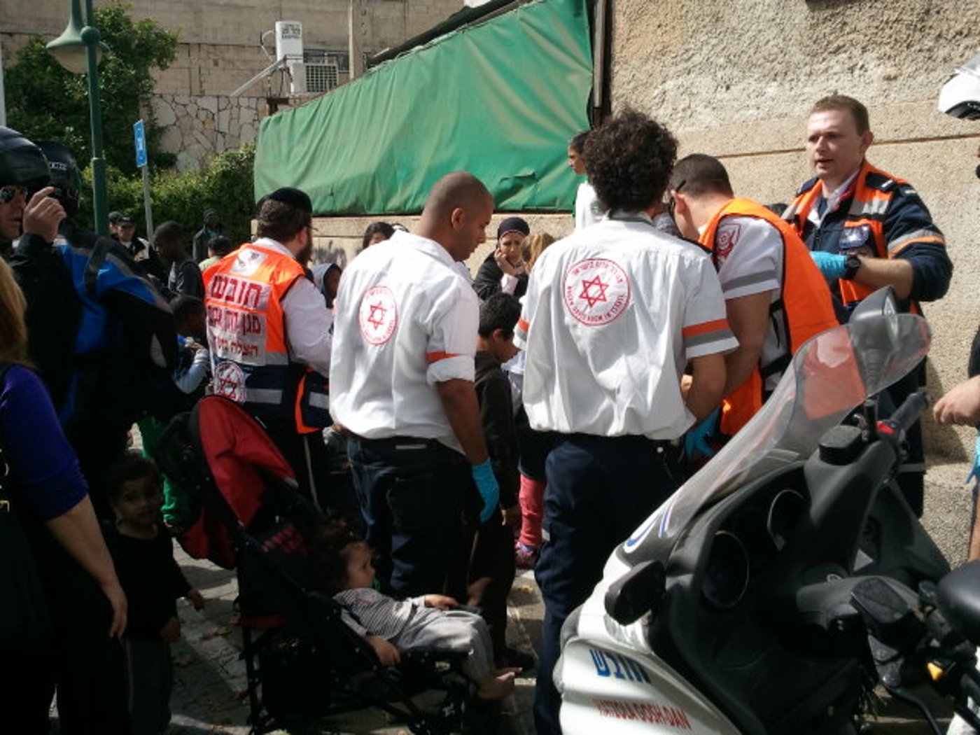הסתיים בנס: רכב הסעות חרדי  התנגש במשאית, ילדים נפצעו