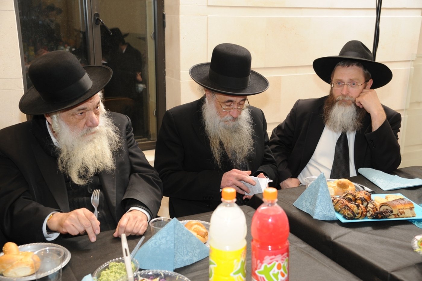 אירוסין לבן הגר"א הכהן דויטש, מראשי ישיבת פוניבז'