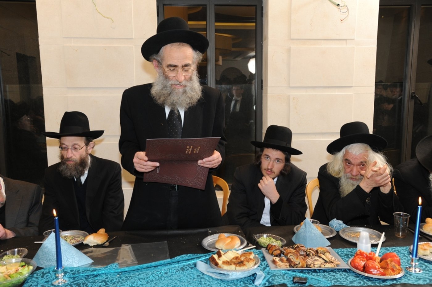 אירוסין לבן הגר"א הכהן דויטש, מראשי ישיבת פוניבז'