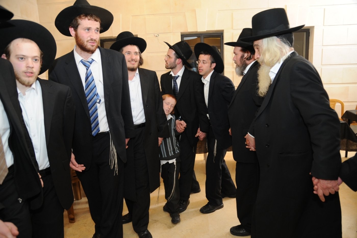 אירוסין לבן הגר"א הכהן דויטש, מראשי ישיבת פוניבז'