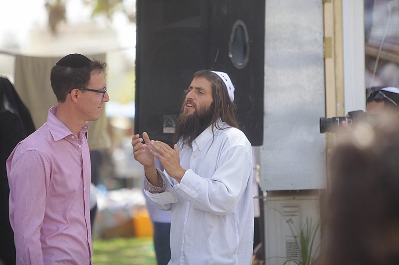 לאחר פינוי "בית המכפלה": המונים באו לחזק את חברון