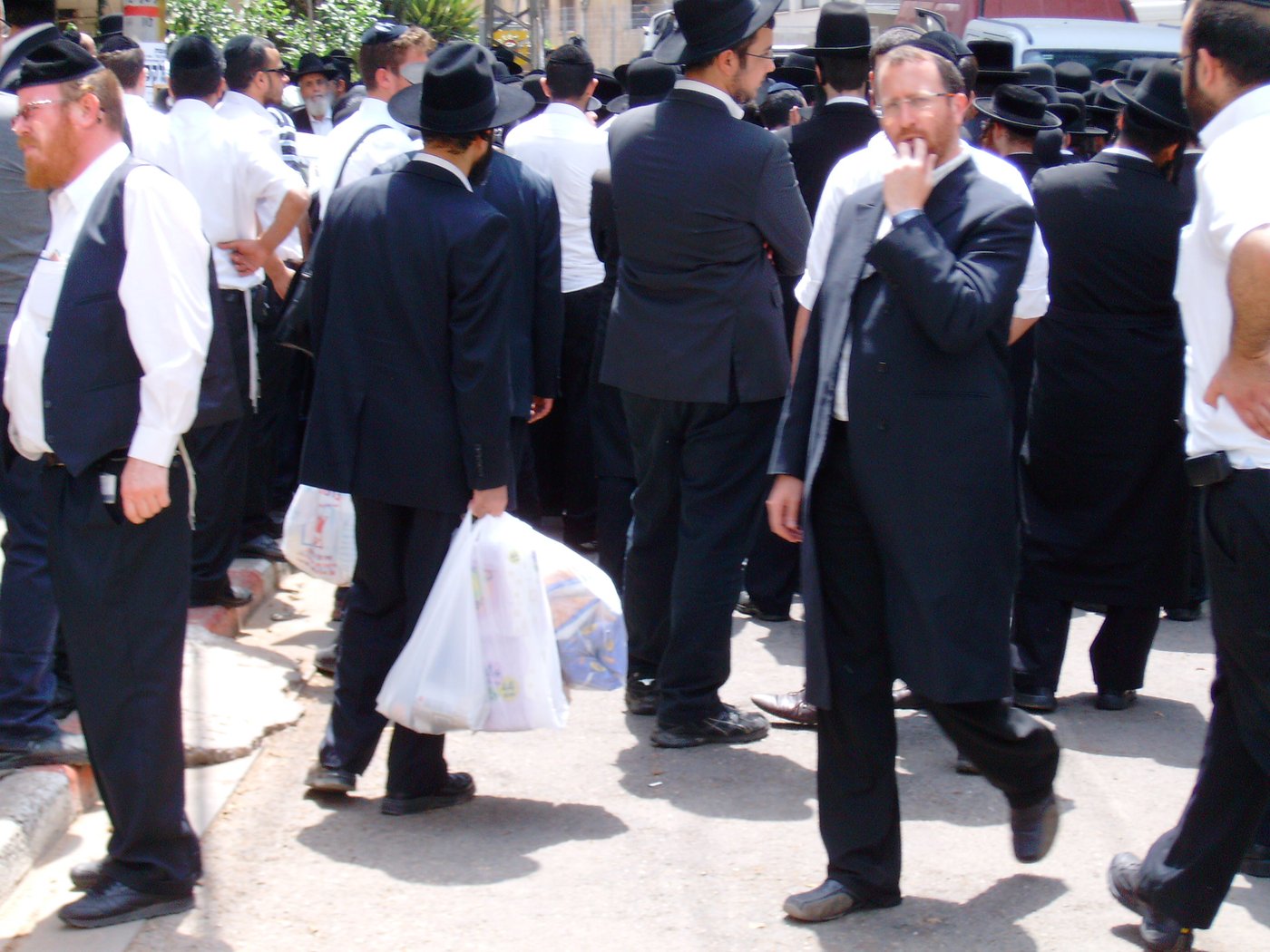 נחמן כהן הובא למנוחות, נעצר חשוד בגרימת התאונה הקשה