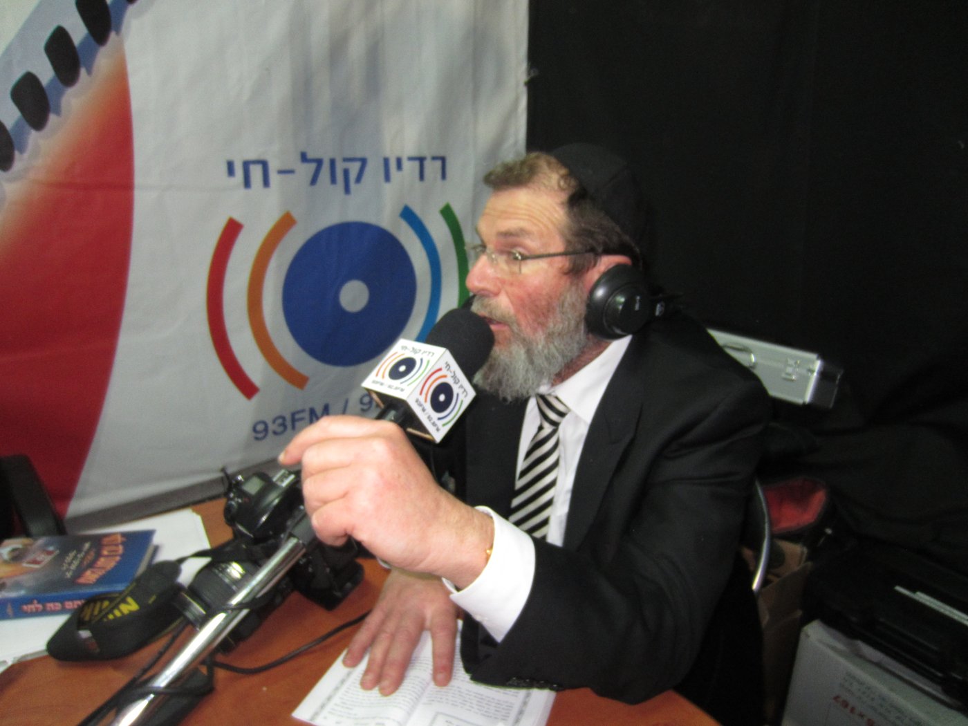 "קול ברמה" ו"קול חי" כבשו את מירון