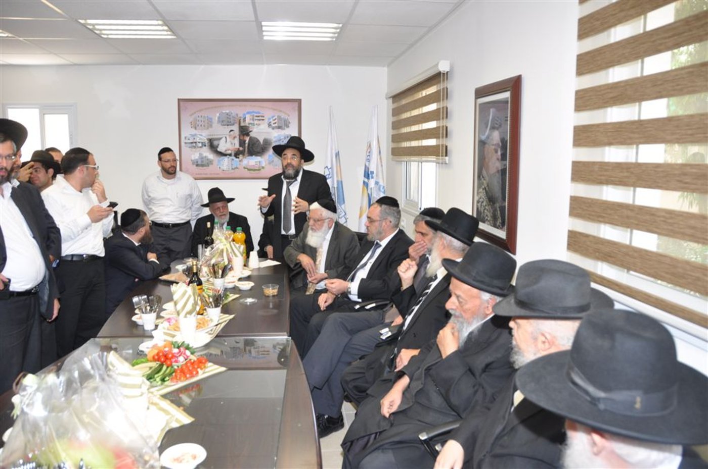 סגן ראש העיר אלי דדון חנך לשכה חדשה, כולם הגיעו לברך
