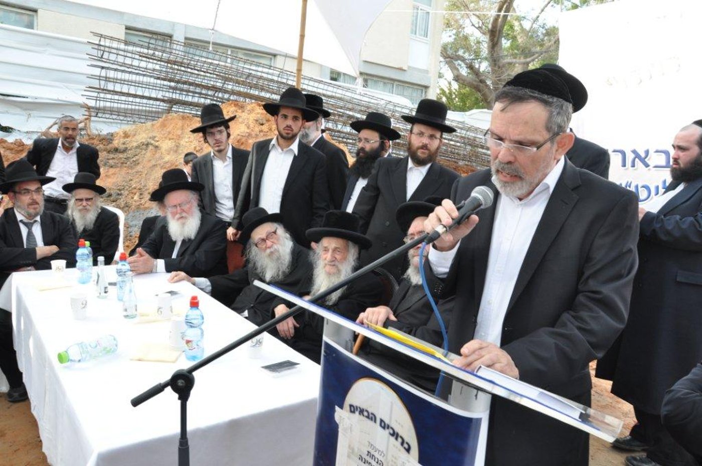עמודי התווך של בני-ברק הניחו אבן פינה למקווה טהרה בעיר