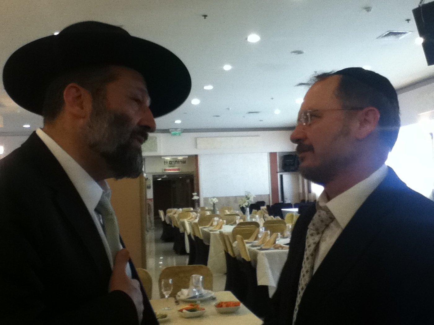 ברית שלום: דרעי וישי לוחצים יד