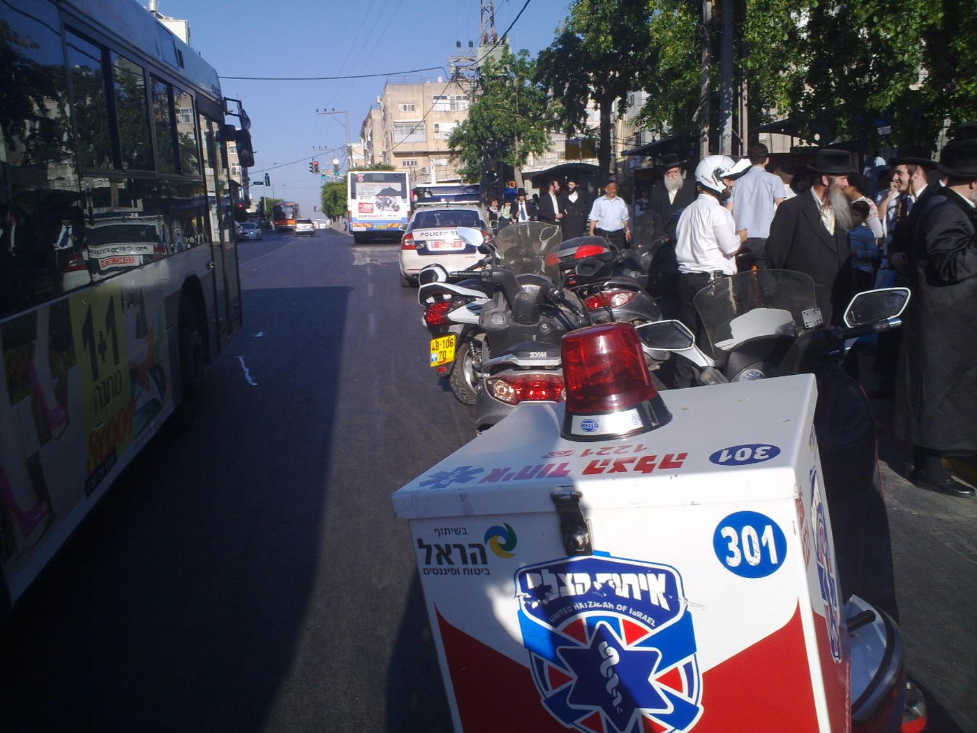 מהומה בבני-ברק: ניסה לתקוף עוברים ושבים ונלכד