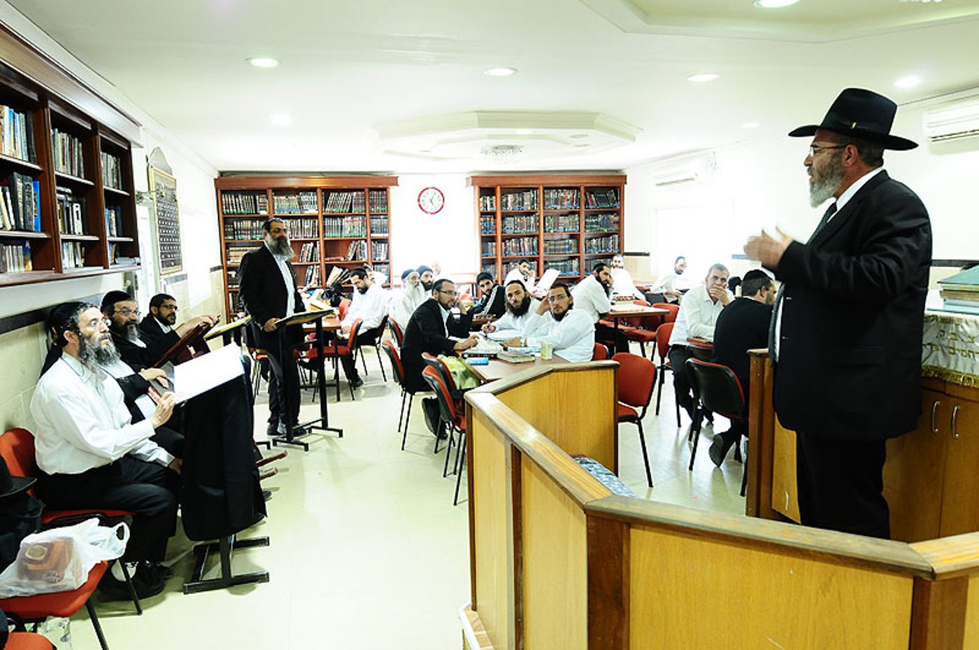 פריחה רוחנית דימונה: נחנך מרכז תורני