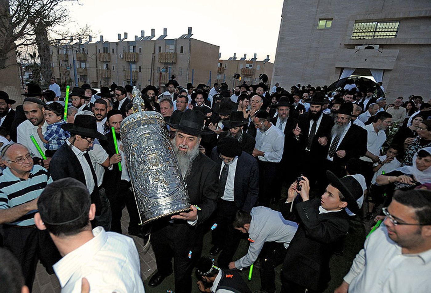 פריחה רוחנית דימונה: נחנך מרכז תורני