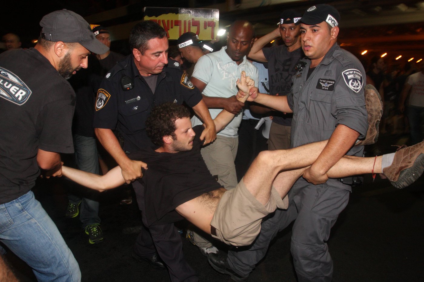 האלימות החילונית: כתבי אישום בהליך מהיר והארכות מעצר