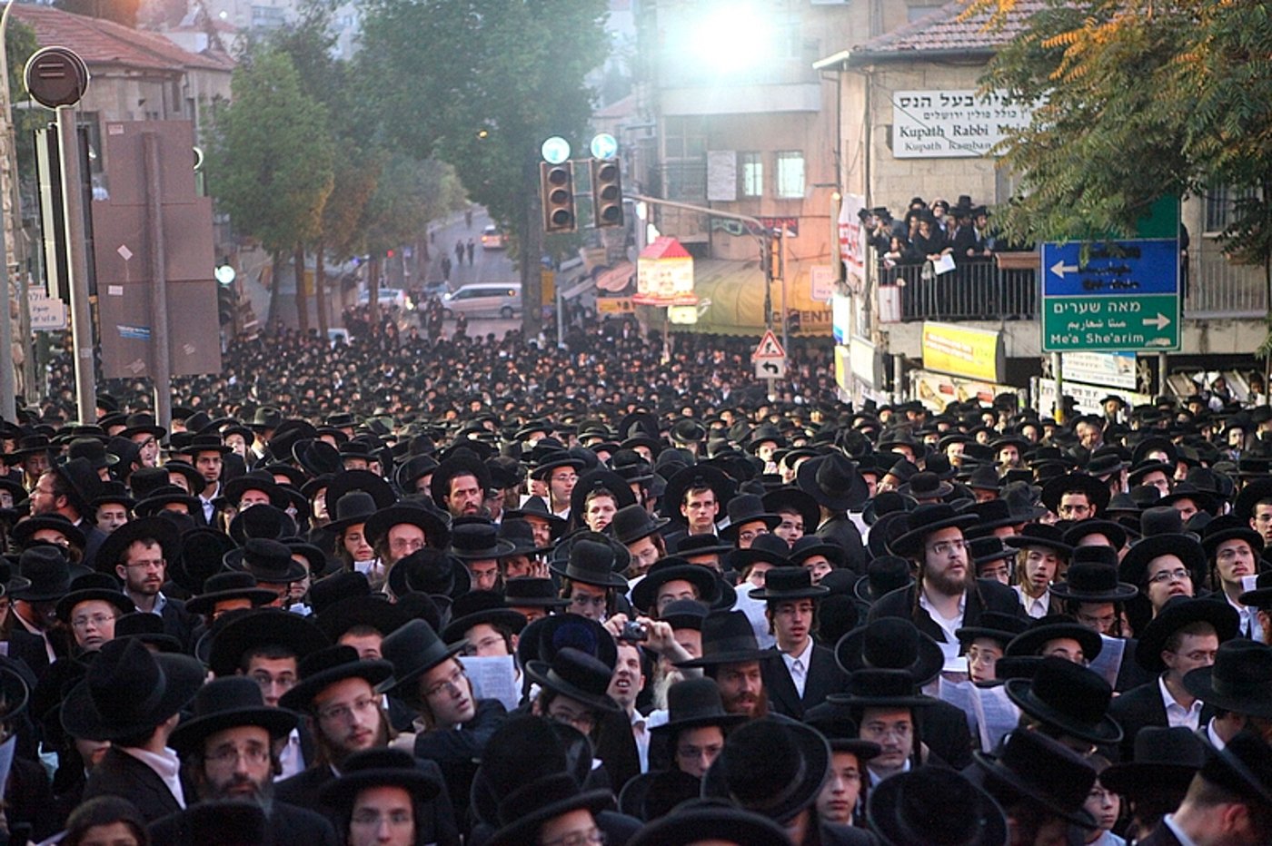 גאב"ד העדה החרדית זעק: "צריך למסור את הנפש ולא להתגייס לצה"ל"