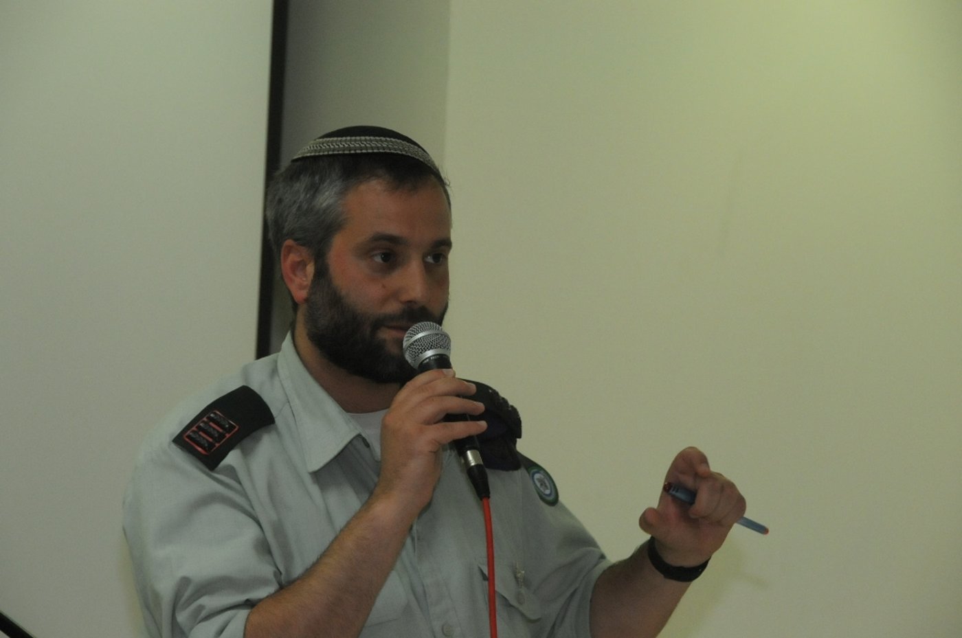 יום עיון לחיילים החרדים; הופעה מוזיקלית והרצאות
