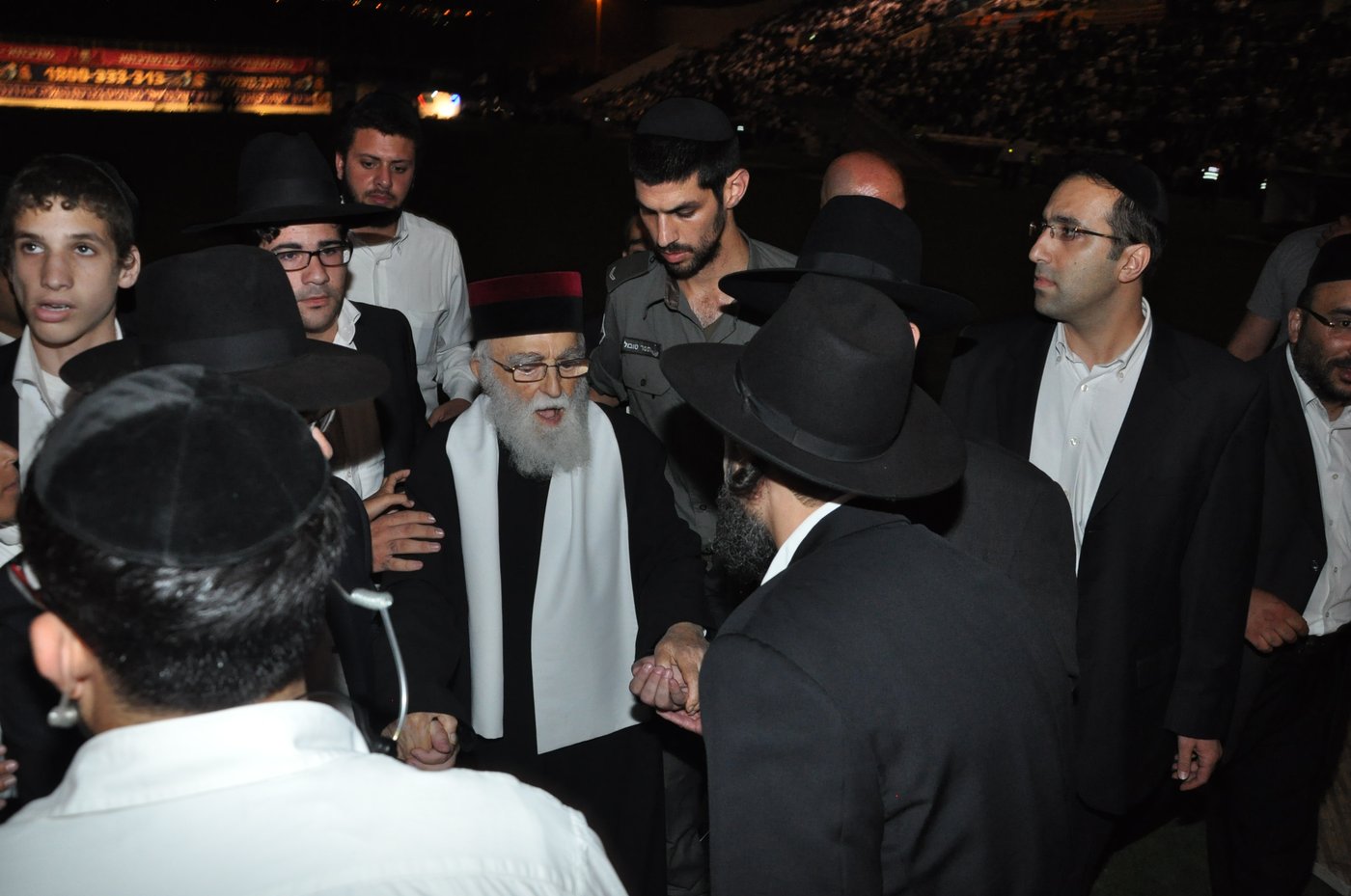 מעמד הרבבות במעמד סיום הש"ס באצטדיון טדי • גלרית ענק