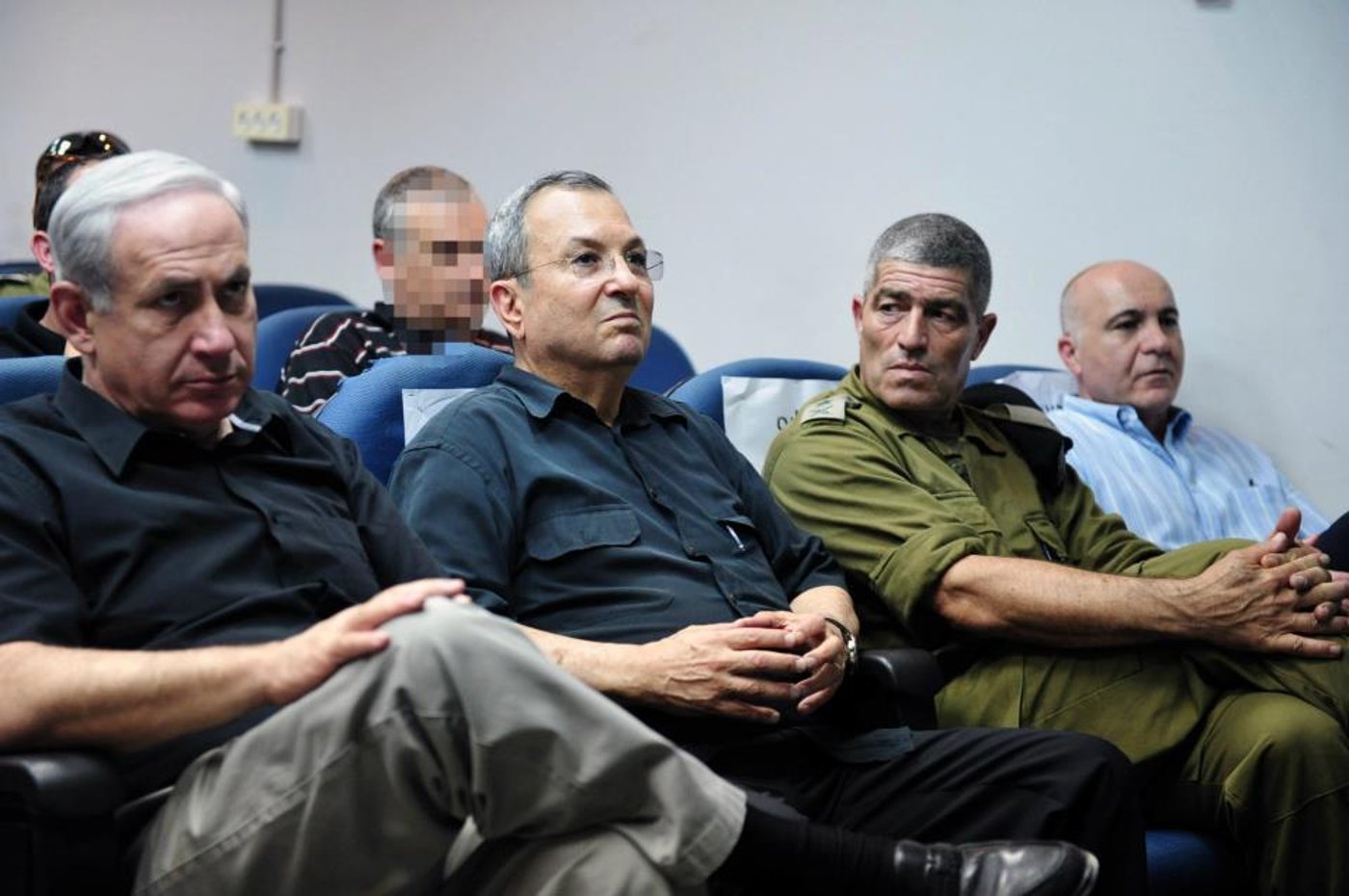 תיעוד: ראש הממשלה נתניהו ושר הביטחון ברק סיירו בזירת האירוע