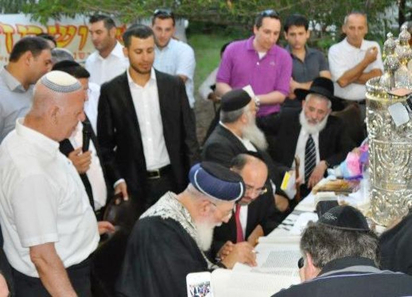 רובינשטיין מפתיע בעוגה, מימון מתחדש בשלייקס
