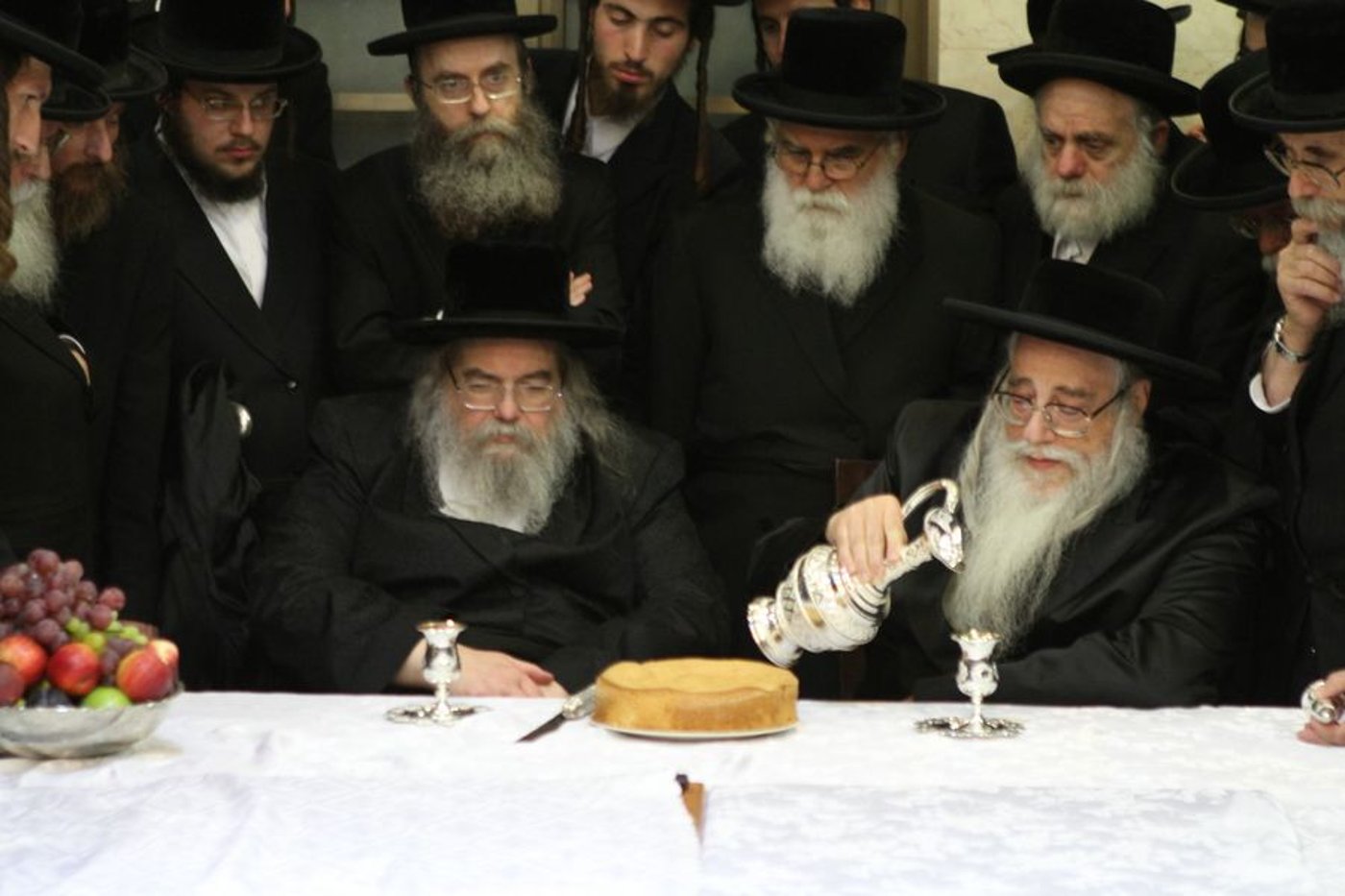 האדמו"ר מבעלזא בברכת השנים אצל האדמו"ר מצאנז