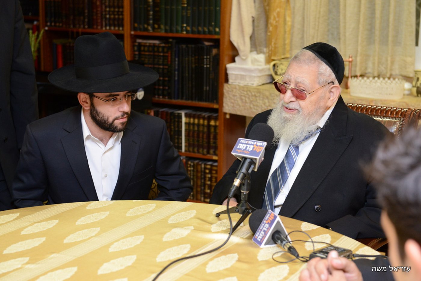 עובדי קול ברמה זכו לשנה טובה מהרב עובדיה יוסף