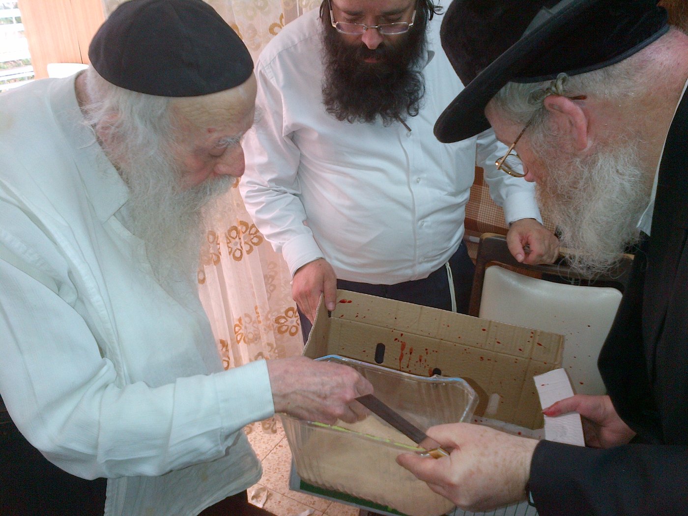 כפרות, שחיטה וכיסוי הדם אצל רבי ניסים קרליץ
