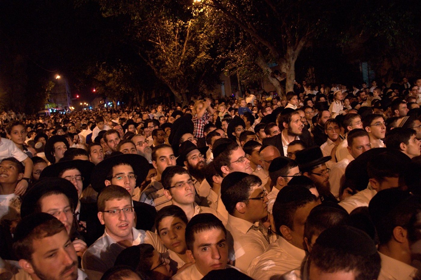 30 אלף איש השתתפו בשמחת בית השואבה של חסידות מישקולץ