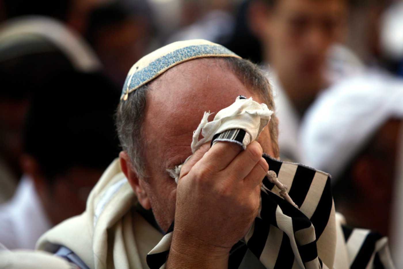 לברך את עמו ישראל: צפו בברכת הכהנים בכותל