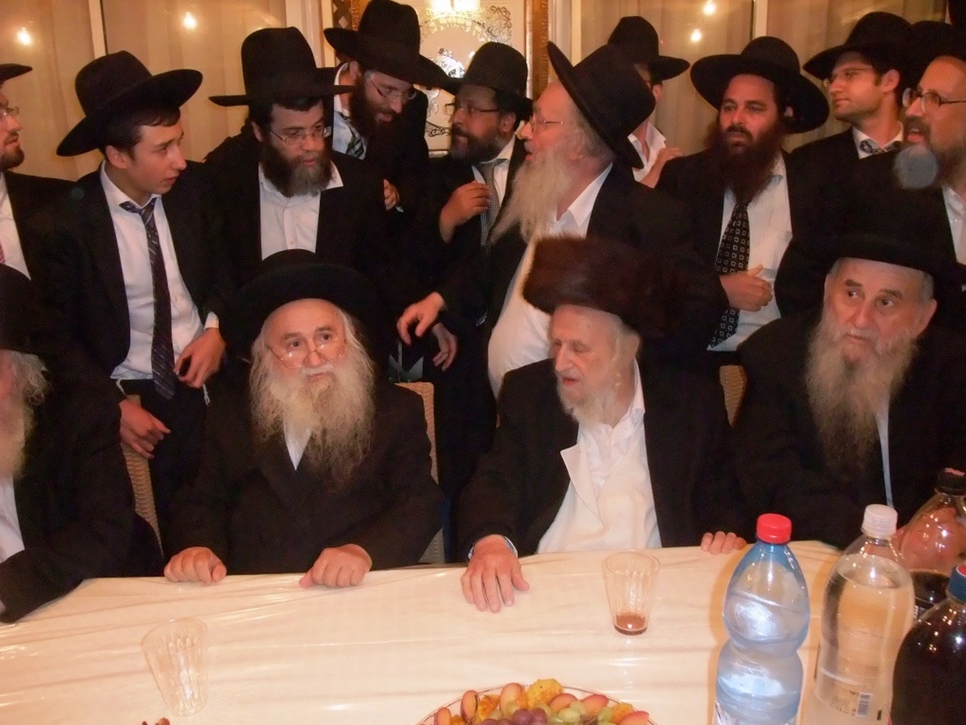 ראשי ישיבות בסוכת הרב שמואל אויערבך ● תיעוד