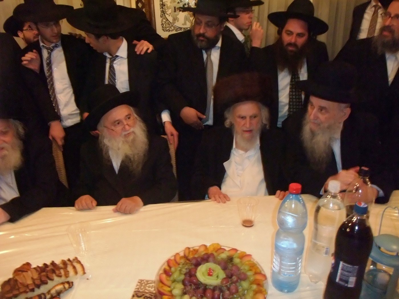 ראשי ישיבות בסוכת הרב שמואל אויערבך ● תיעוד