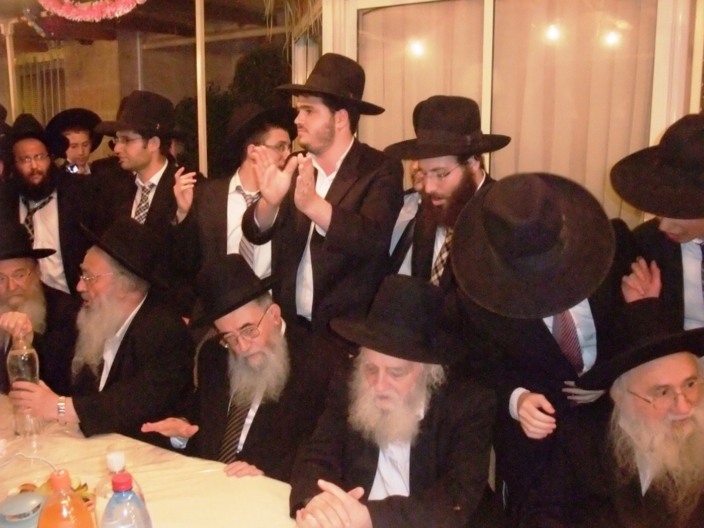 ראשי ישיבות בסוכת הרב שמואל אויערבך ● תיעוד