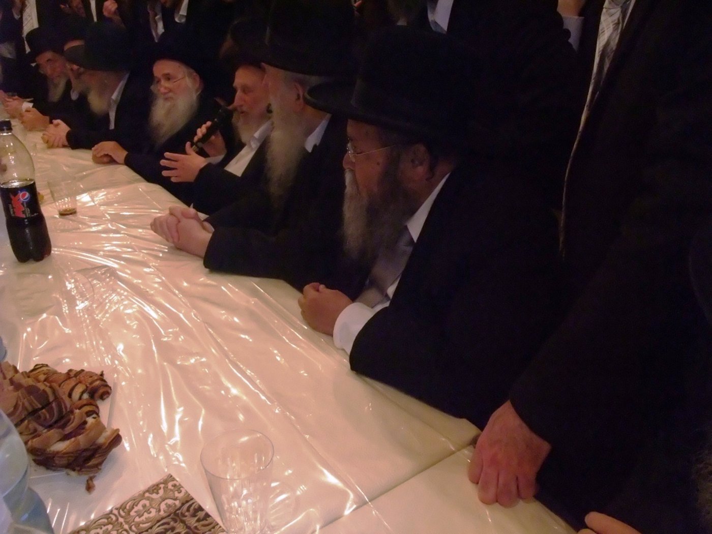 ראשי ישיבות בסוכת הרב שמואל אויערבך ● תיעוד